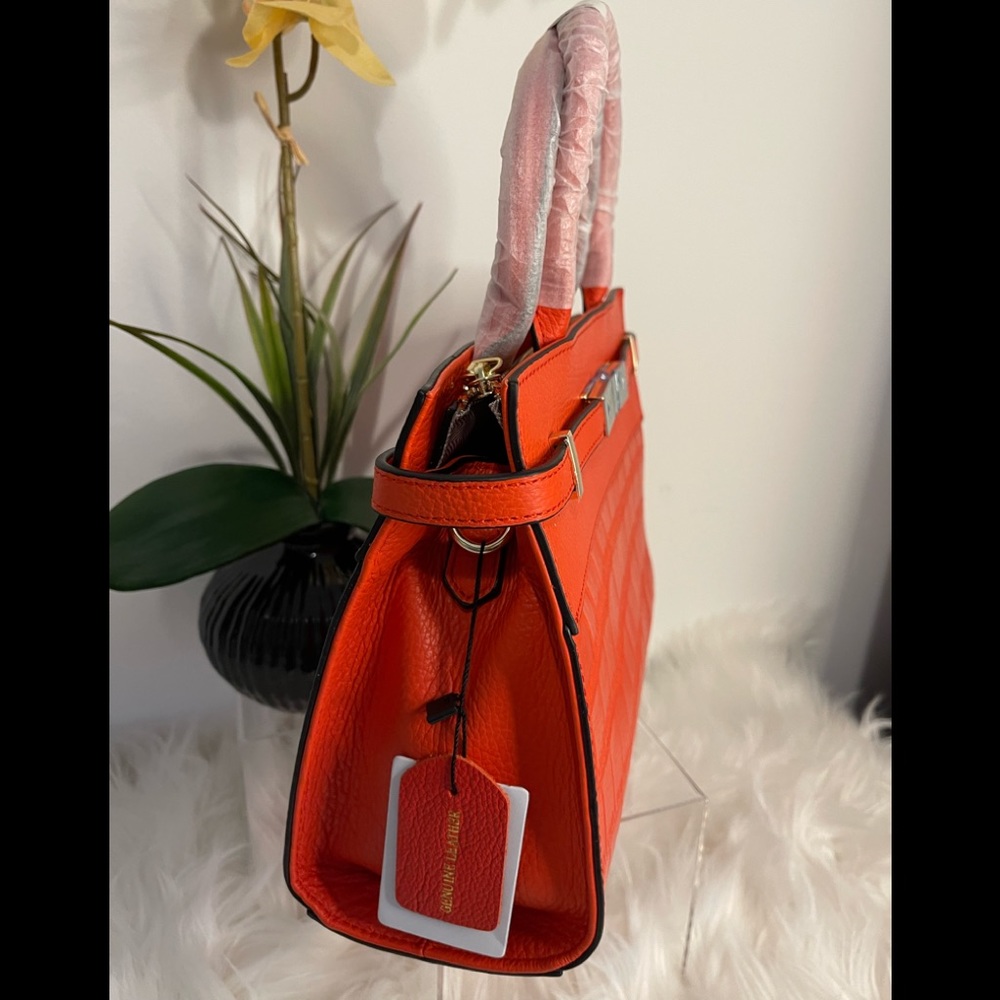 SATCHEL TEXTURED GENUINE LEATHER BAG๐๐ - Picture 5 of 5